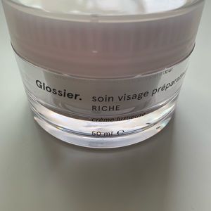 Glossier primer